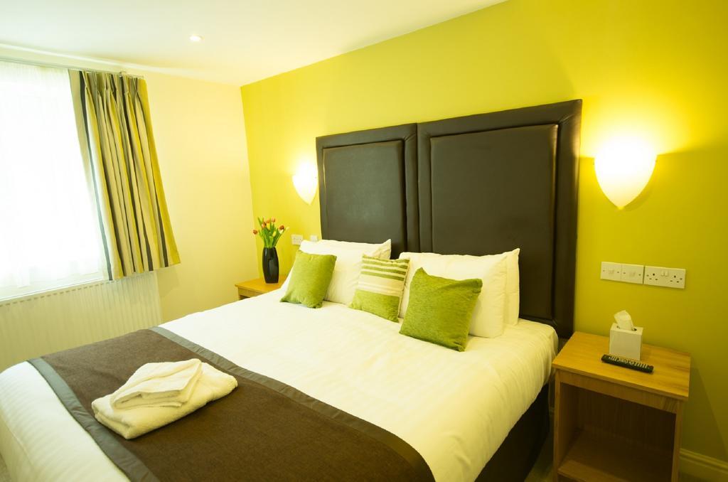 Wakefield Limes Lodge Экстерьер фото