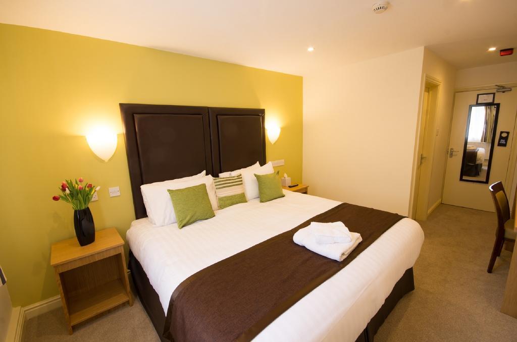 Wakefield Limes Lodge Экстерьер фото