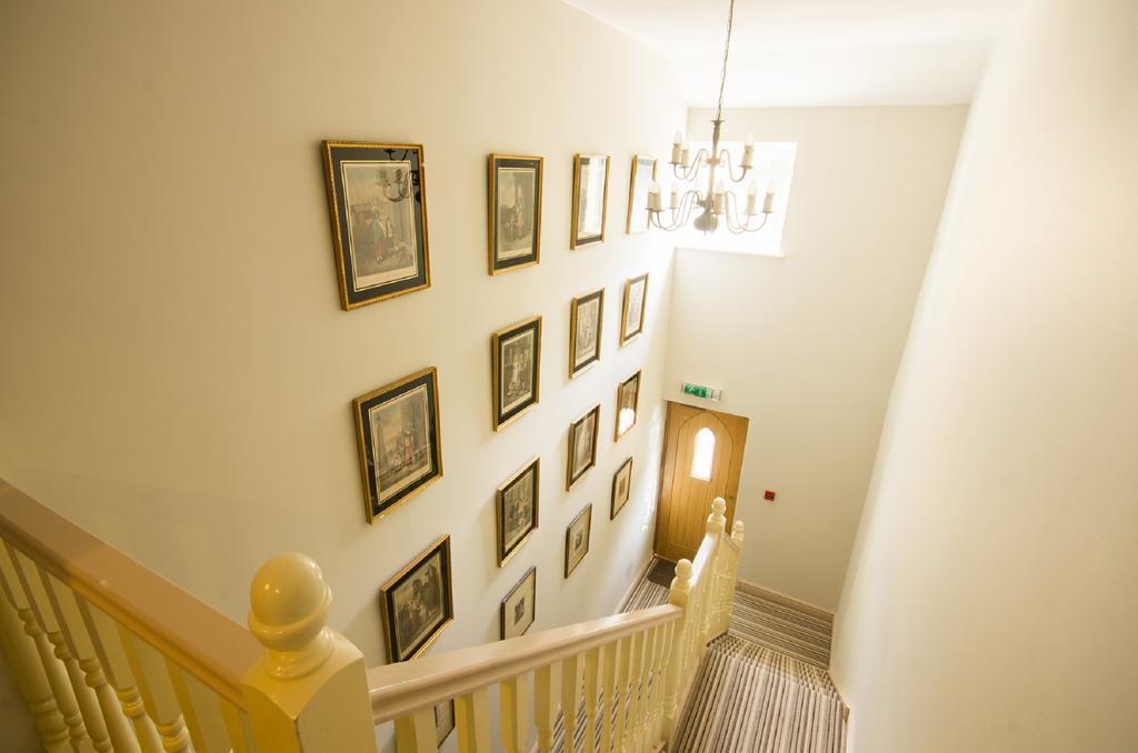 Wakefield Limes Lodge Экстерьер фото