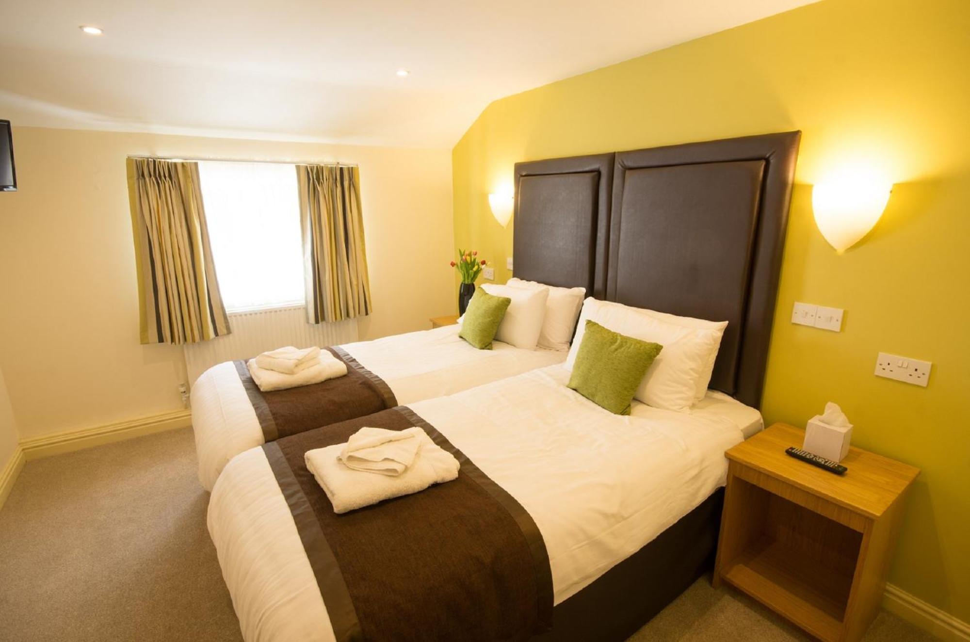 Wakefield Limes Lodge Экстерьер фото